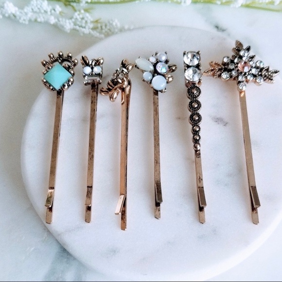 Accessories - 6 Crystal Decorated  Hair Pins